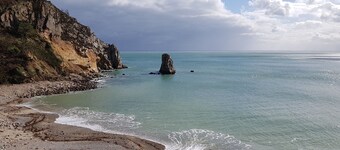 F2 Sea and Morgat beach view with small balcony 