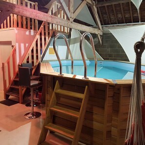 Indoor pool, a heated pool - PREMIUM 5 STAR RENTALS (Pluméliau)