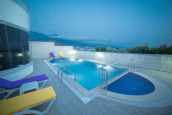 Piscine extérieure
