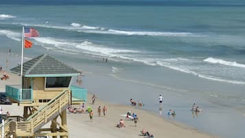 Na praia
