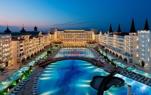 Indoor pool, 3 outdoor pools, pool cabanas (surcharge), pool umbrellas - Mardan Palace (Antalya)