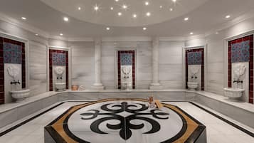 Couples treatment rooms, sauna, hot tub, steam room, Turkish bath