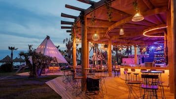 15 bars/lounges, 2 poolside bars, 2 beach bars, swim-up bar