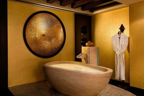 Couples treatment room(s), sauna, hot tub, steam room - Mardan Palace (Antalya)
