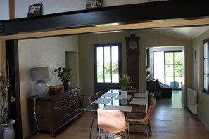 View from property - Beautiful longère in the heart of the island (La Couarde Sur Mer)