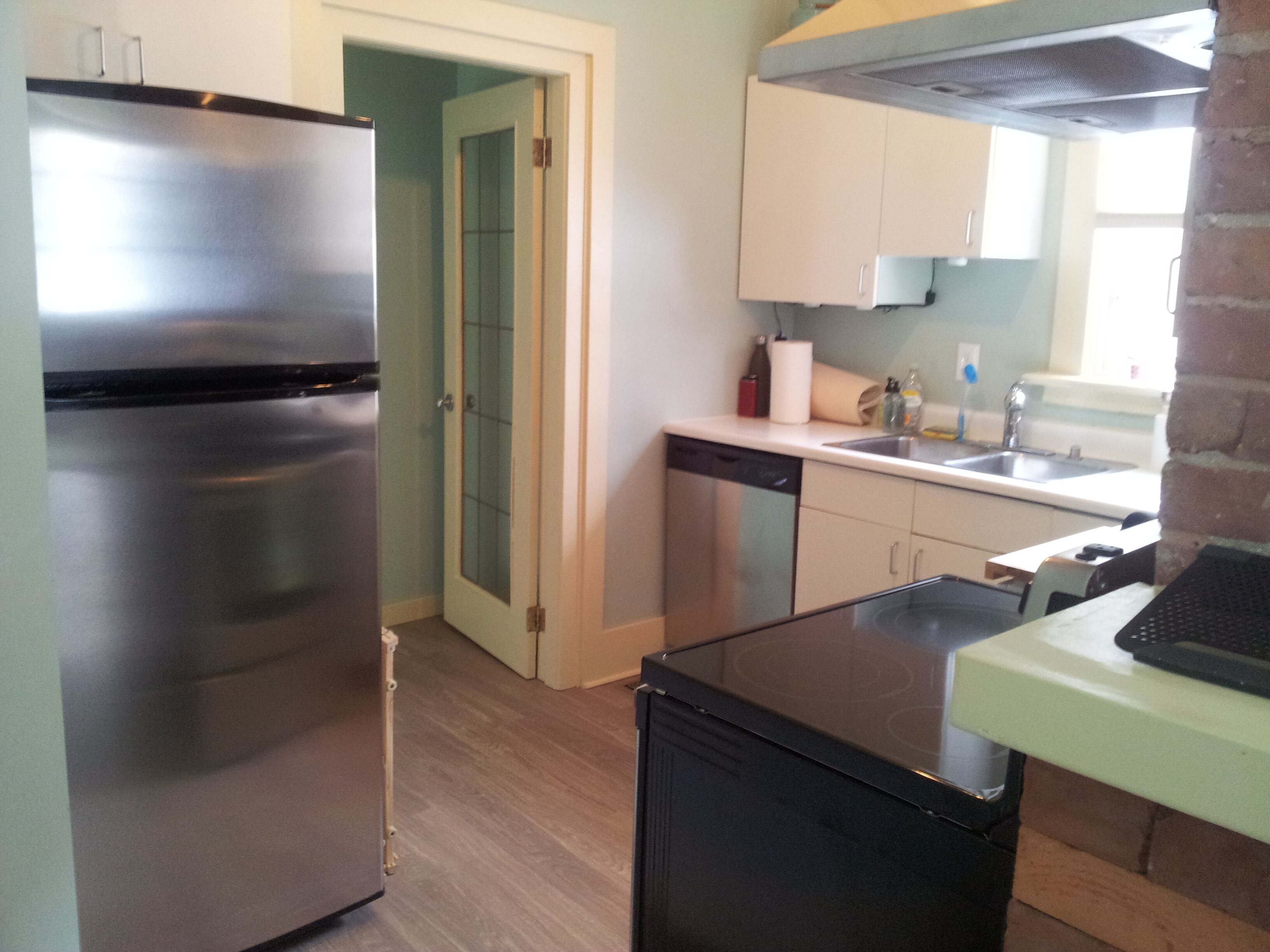 Urban Cottage Oasis, Awesome Location, Fully Renovated And Self Contained