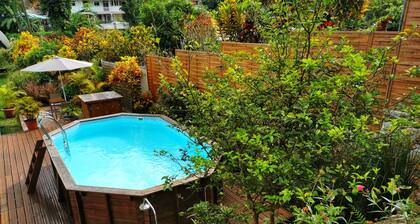 geräumiges erdgeschoss von 200m² in villa mit privatem pool