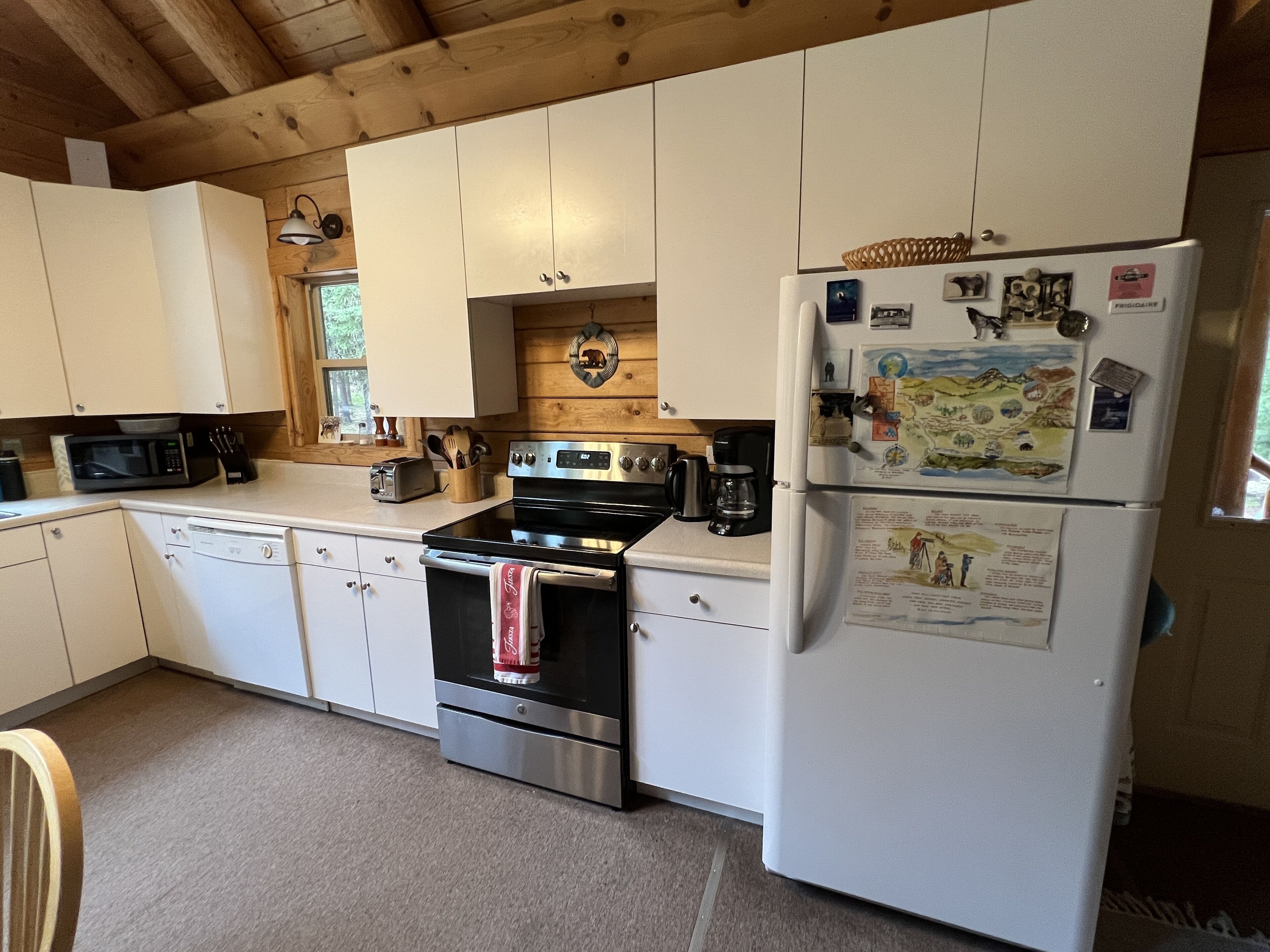 One Mile to Northeast Entrance to Yellowstone Park in Silver Gate, Montana