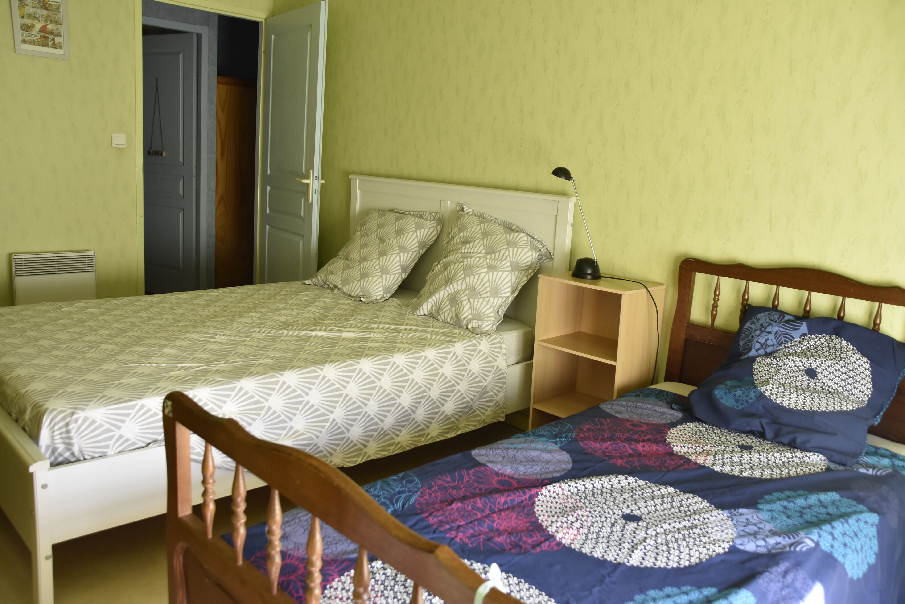 2 habitaciones, tabla de planchar con plancha, internet y ropa de cama 