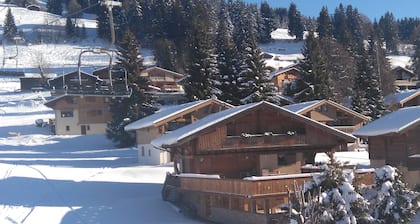 Appartement pour 6 personnes, décoration agréable, situé en bordure des pistes