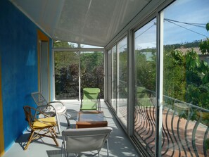 Interior - Independent villa with garden and swimming pool area near downtown (Brignoles)