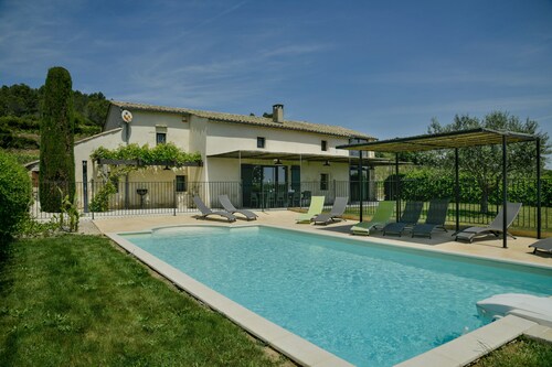 La Romance, isolé, piscine privée clôturée, Ardèche, Provence, PMR 