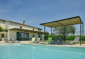 Outdoor pool - Authentic house La Romance,  closed private pool and garden, Provence, Ardèche  (Bagnols-Sur-Cèze)