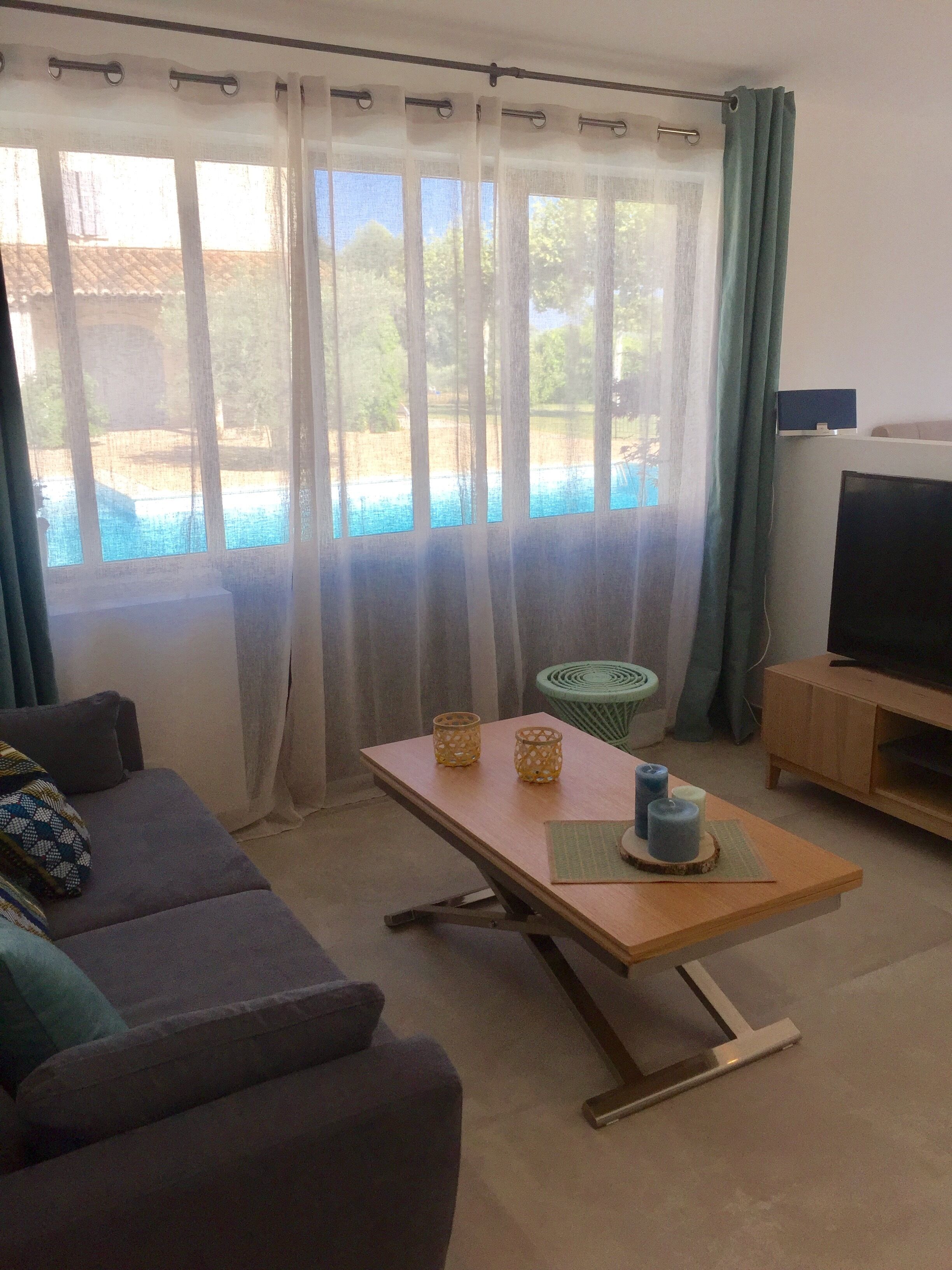 STANDING GITE WITH PRIVATE SPA / LUBERON