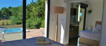 STANDING GITE WITH PRIVATE SPA / LUBERON
