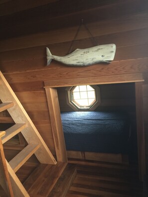 5 bedrooms, iron/ironing board, free WiFi, bed sheets - Experience Hy-View Hyannisport Exceptional Summer Getaway (Hyannisport)