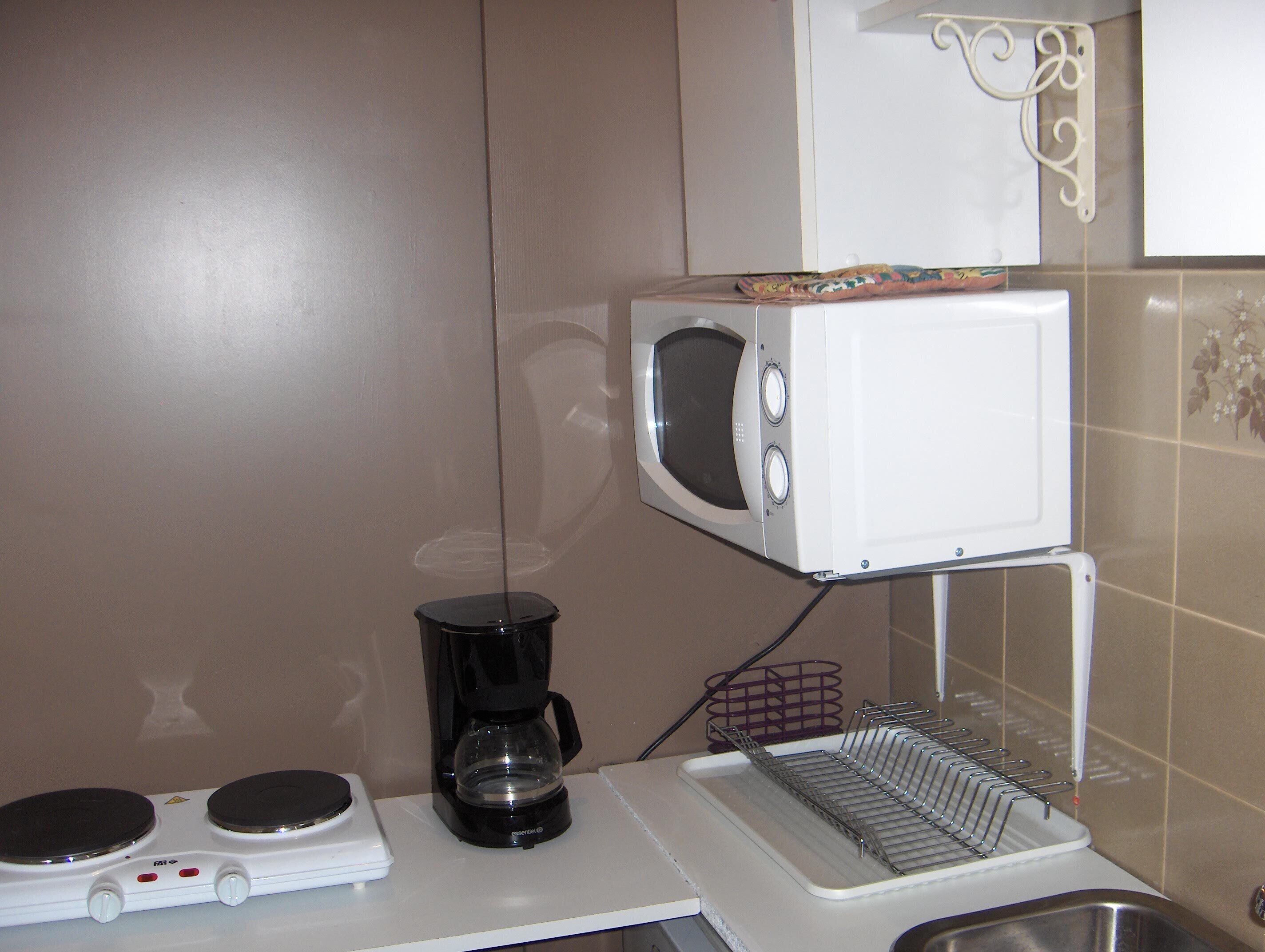 PRES PARIS VERSAILLES CHARMING 2 ROOMS WITH TERRACE AND GARDEN BY THE SEINE