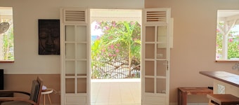 "Villaen Viauvy" med privat basseng