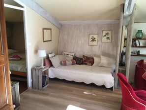 2 chambres, bureau, fer et planche à repasser, Wi-Fi gratuit