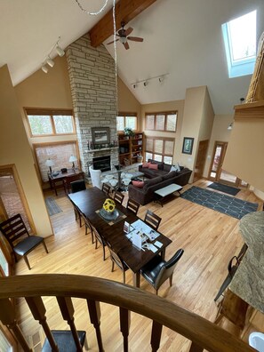 Interior - Lakeside is a spacious, flowing home located on the north shores of Lake Galena (Galena)