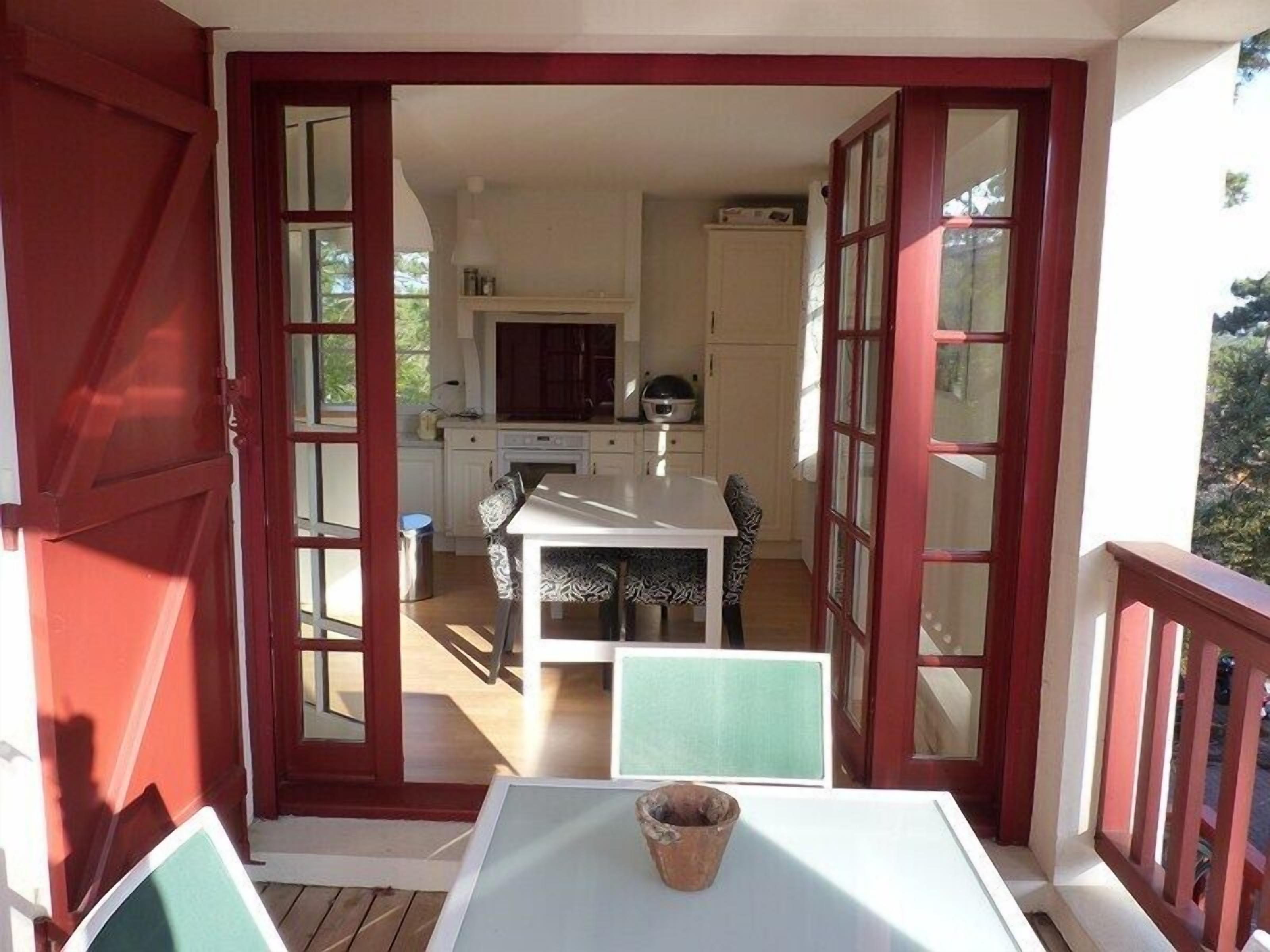 Coin repas vu du balcon