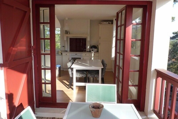 Coin repas vu du balcon