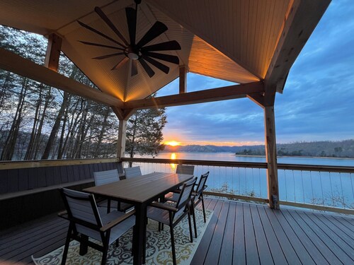 Deerfield Lakefront Home. Most expansive unobstructed view on all of Norris Lake