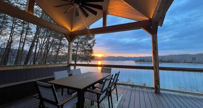 Deerfield Lakefront Home. Most expansive unobstructed view on all of Norris Lake