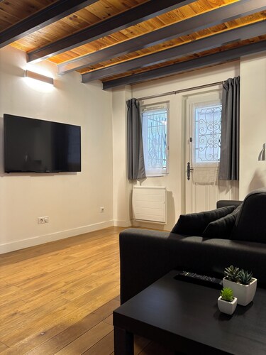 Joli loft, 2 pièces moderne limite Vincennes proche de Paris pour visite/travail
