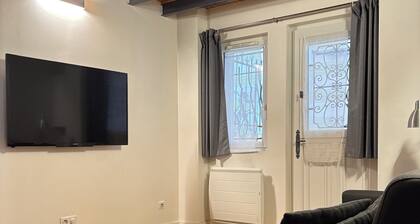 Joli loft, 2 pièces moderne limite Vincennes proche de Paris pour visite/travail