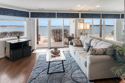 Beach Condo-Bay Bliss