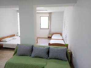 Monolocale (Sendi) | Area soggiorno | TV a schermo piatto