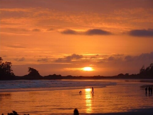 Tofino Beach Oasis on World Famous Chesterman Beach!