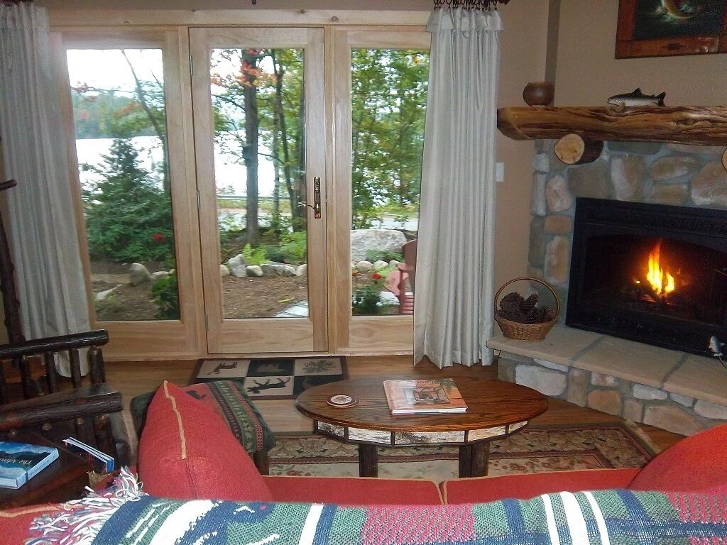 On Franklin Pond - Lake And Mountain Views With Convenient Lake Access