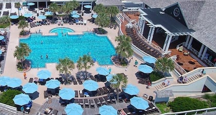 Renovated! Both club options available! Great location next to beach & BHI Club!