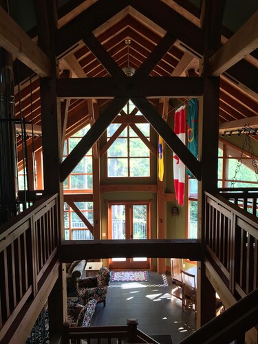 Luxury Timber Frame Chalet, Fernie Alpine Resort, Ski in/Out