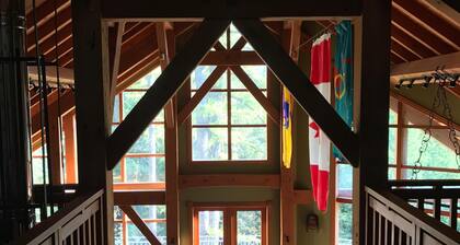 Luxury Timber Frame Chalet, Fernie Alpine Resort, Ski in/Out