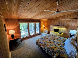 3 bedrooms, Internet, bed sheets - Drummond Island Hotel & Vacation Homes - Pebble Beach (Drummond)
