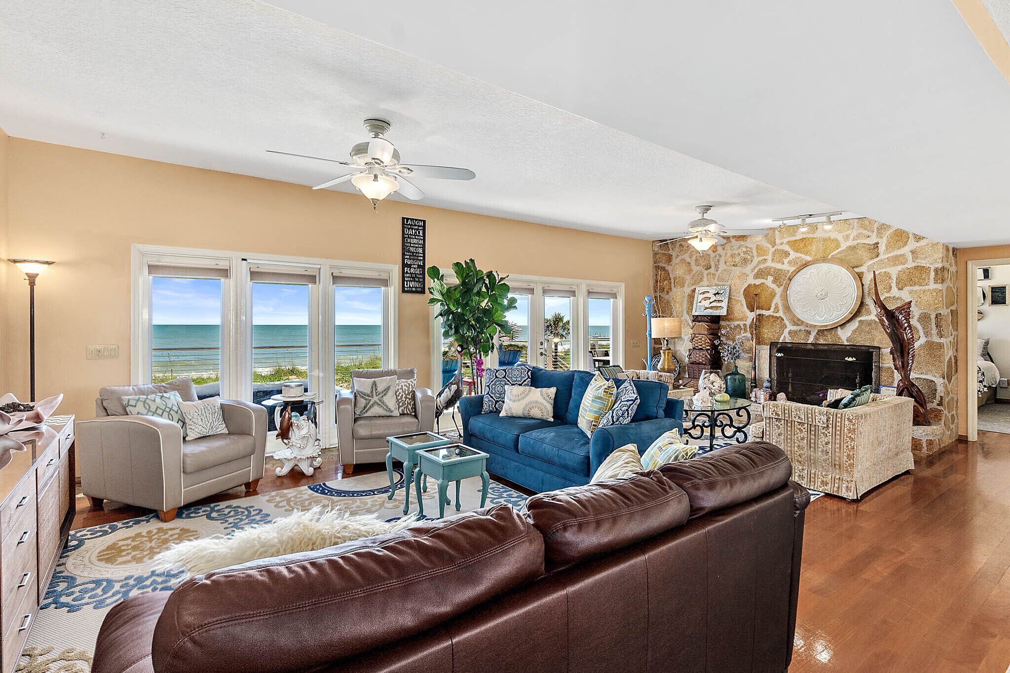 Oceanfront! 25 steps to H2O, 2 Complete Flats, Privacy*Nature*HugeDeck*Beach
