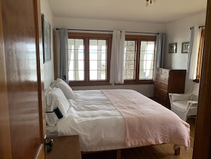 4 habitaciones, wifi gratis y ropa de cama