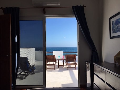 Interior. Casa Rosa - Beautiful Ocean Front Home - One Bedroom Penthouse Apartment