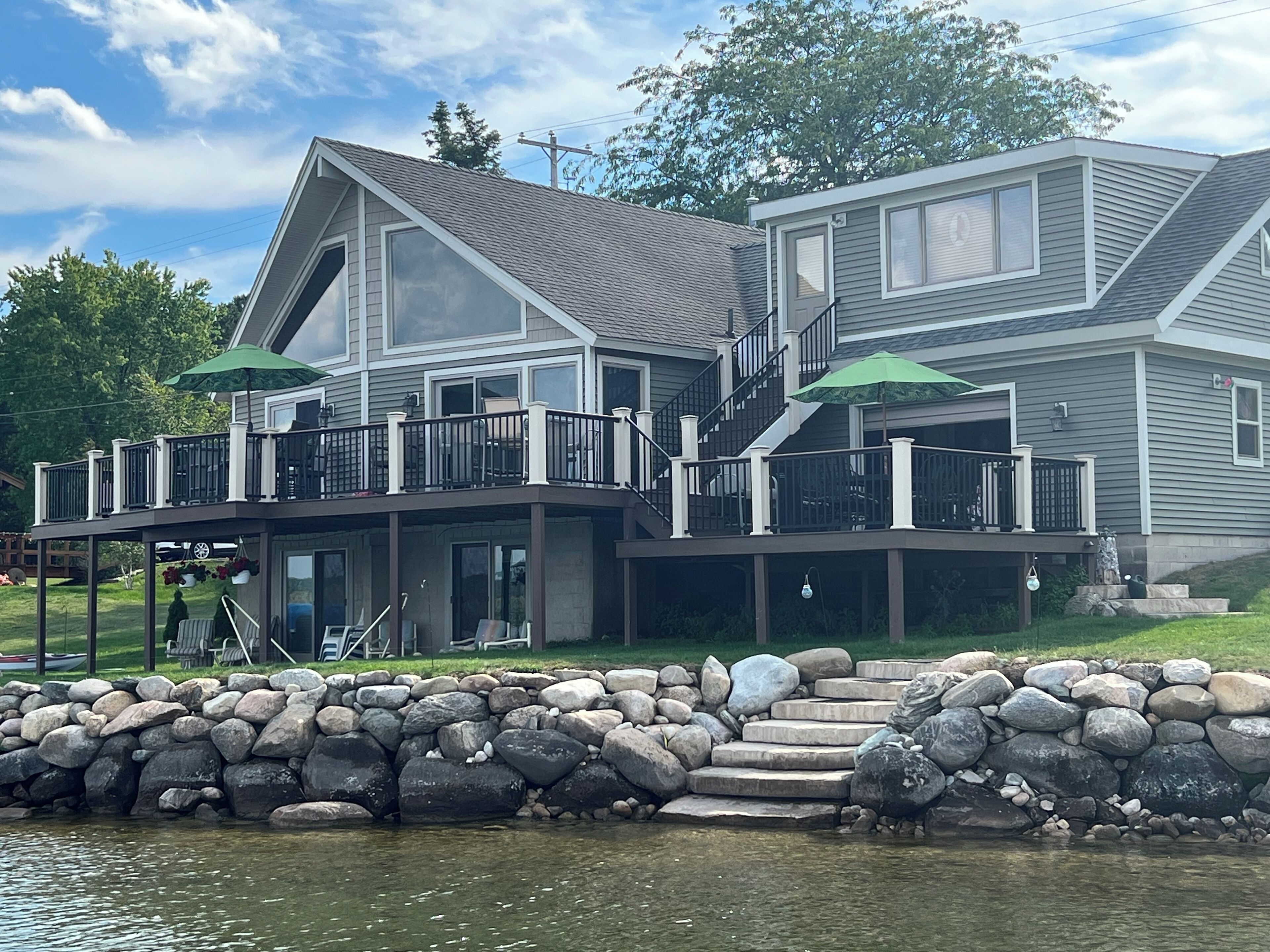 The Chalet on Beautiful Lake Charlevoix w/ Docking