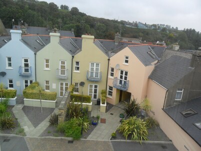 Luxury Apartment  Charming Coastal Town / Rosscarbery on The Wild Atlantic W