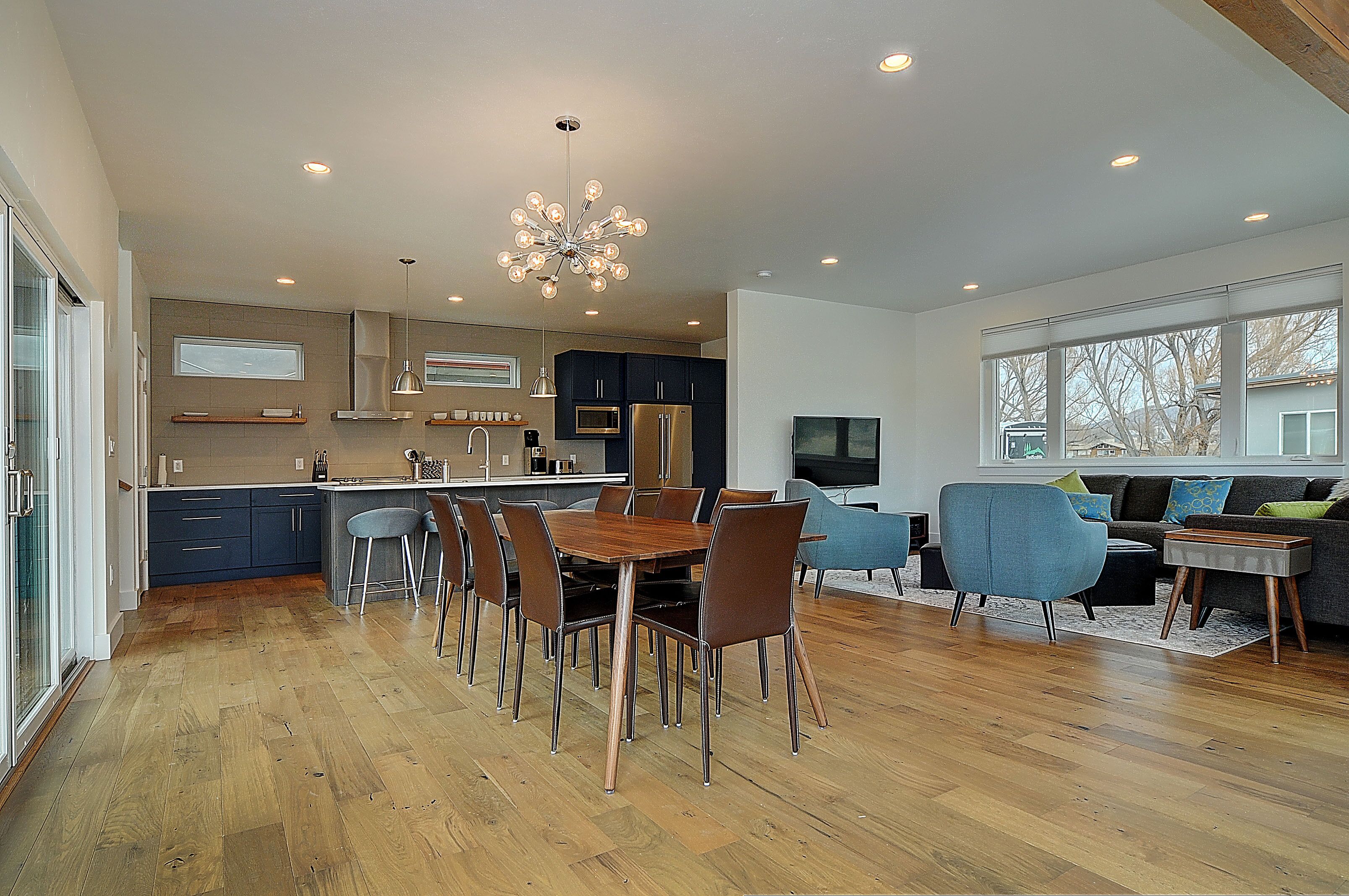 Beautiful New 3BR!  Steps from the Arkansas River and close to town  (STR #0303)