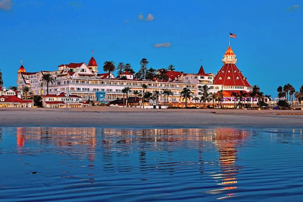 Una playa cerca