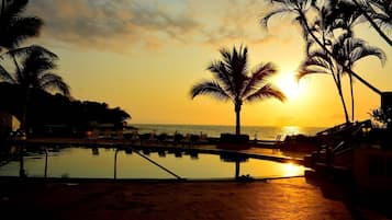 Een verwarmd zwembad