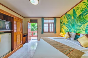 Individually decorated, individually furnished, desk, blackout curtains - Panda Hotel（Patong Beach） (Patong)
