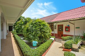 บริเวณภายนอก