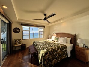 2 bedrooms, iron/ironing board, free WiFi, bed sheets - Royal Mauian Oceanfront, Fabulous View!   (Kihei)