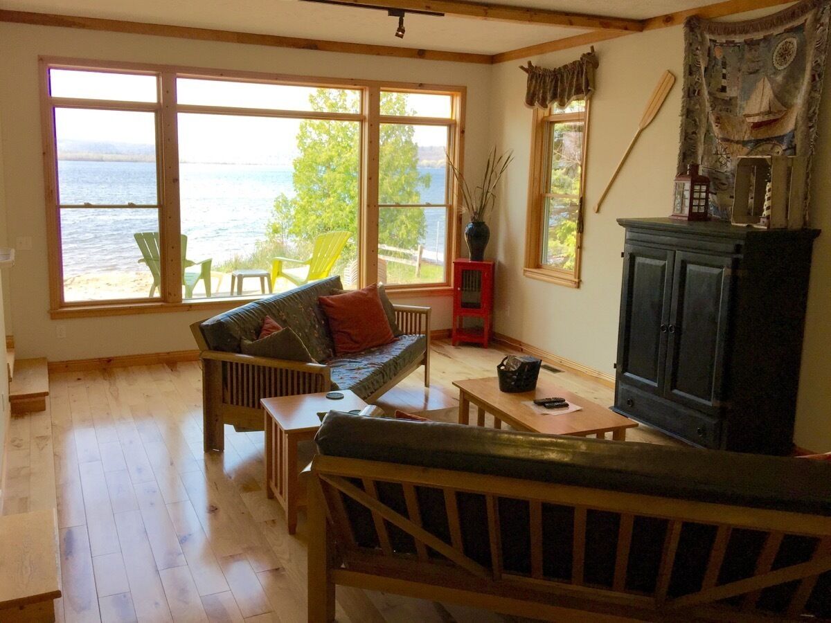 Smart TV, fireplace, video games, DVD player